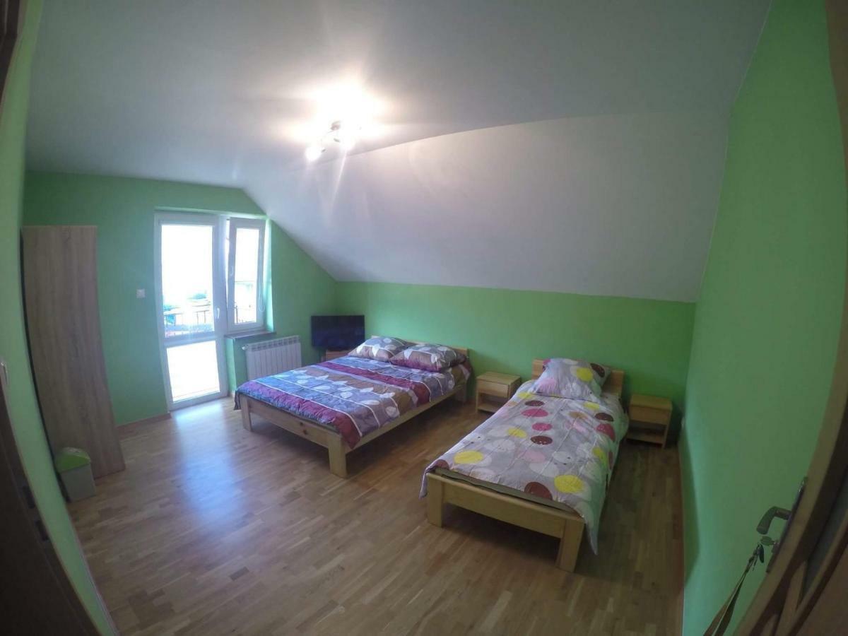 Noclegi U Gosi Ustrzyki Dolne Exterior photo